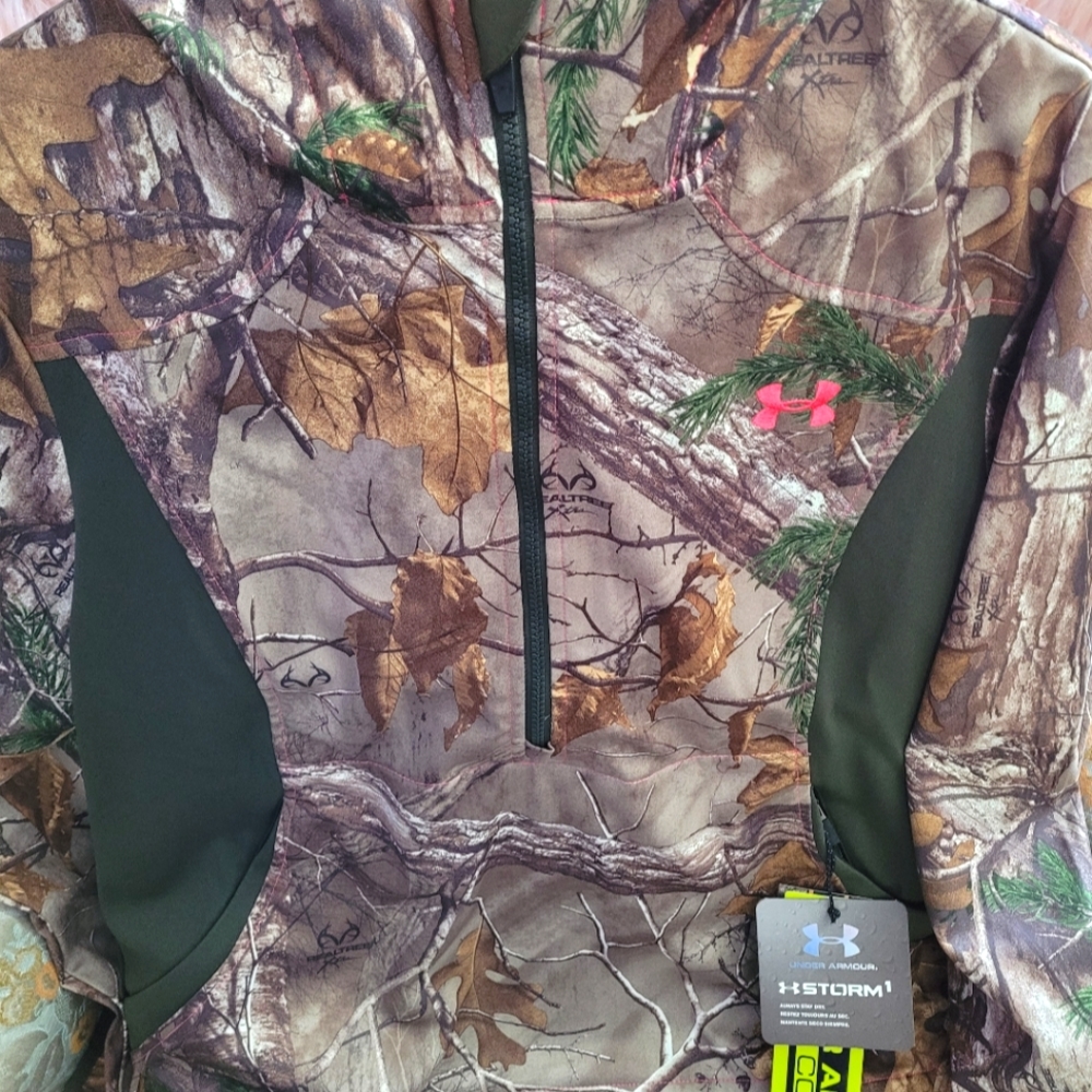 Under Armour Hoodie